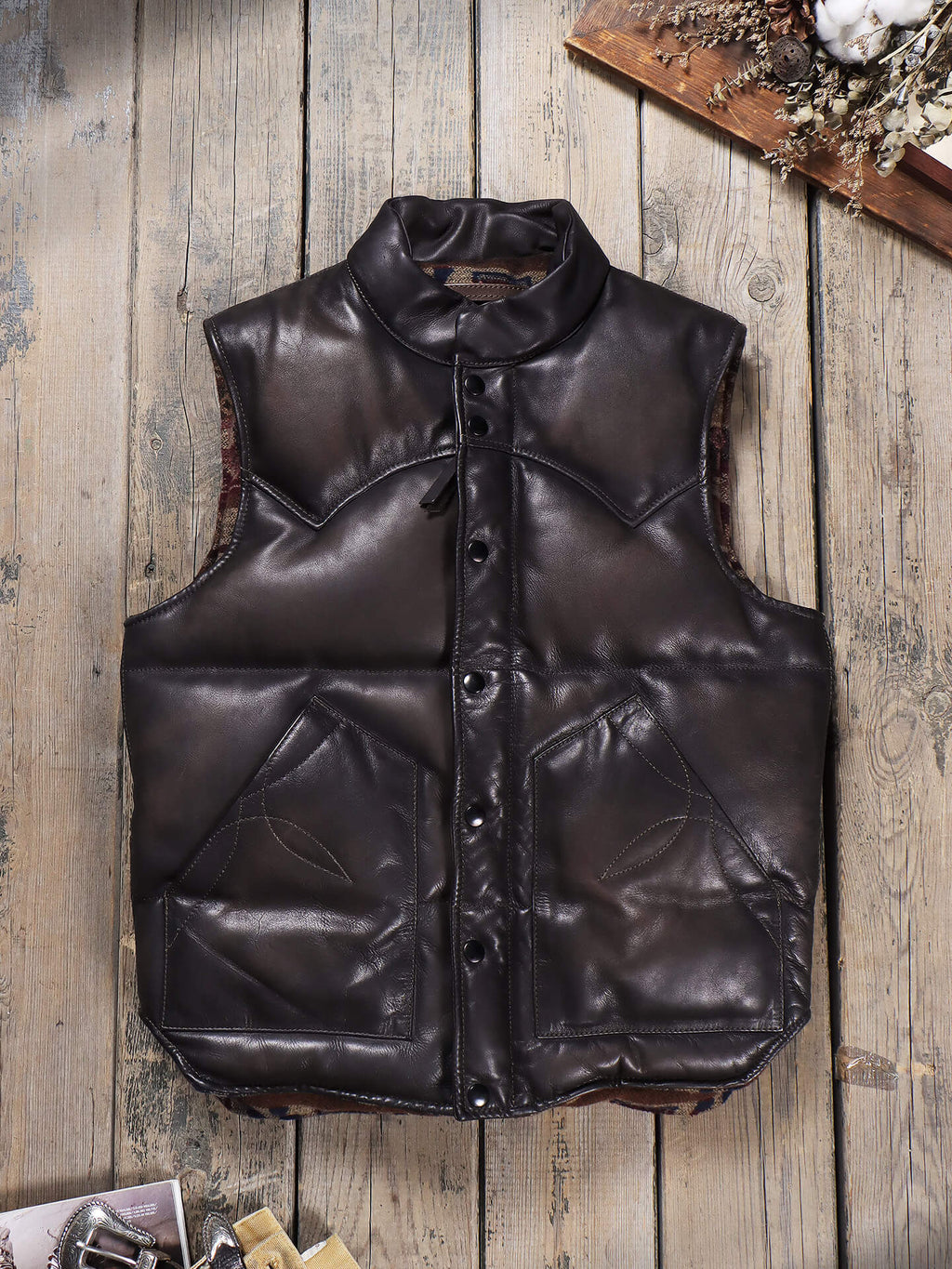 Men's Quilted Leather Down Vest-Calor