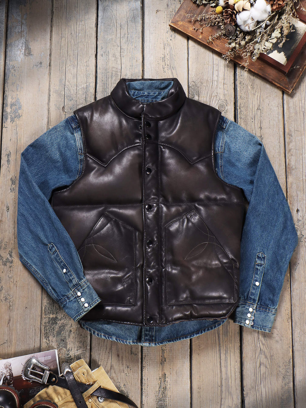 Men's Quilted Leather Down Vest-Calor