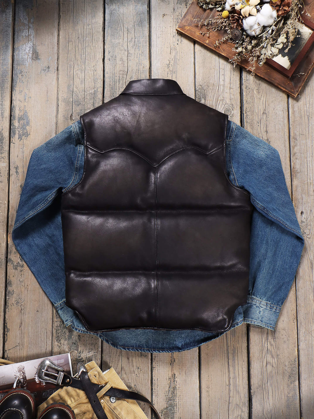 Men's Quilted Leather Down Vest-Calor