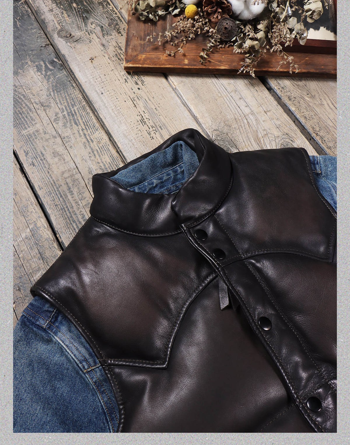 Men's Quilted Leather Down Vest-Calor